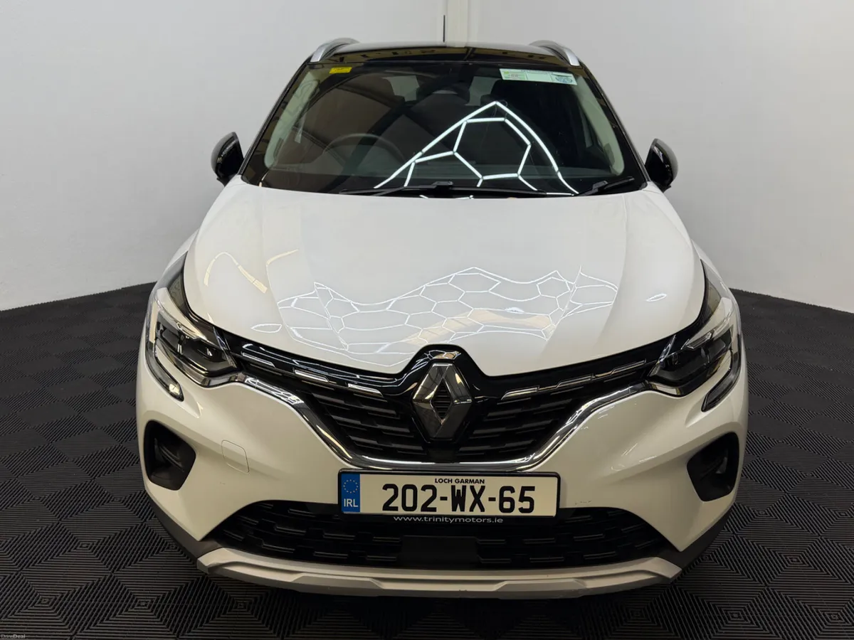 2020 Renault Captur dCi 95 Iconic LOW KM - Image 3