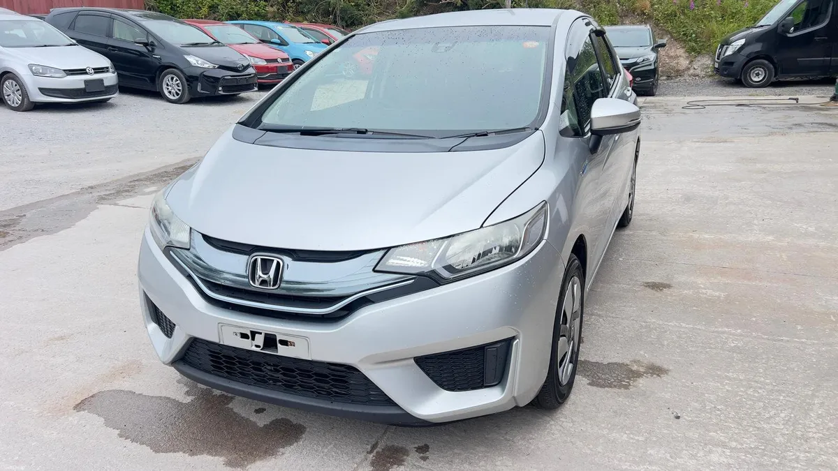 2015 Honda Fit 1.5 Petrol Hybrid - Image 1