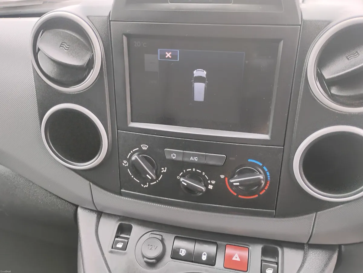 Peugeot Partner 2017 LOW MILEAGE - Image 6