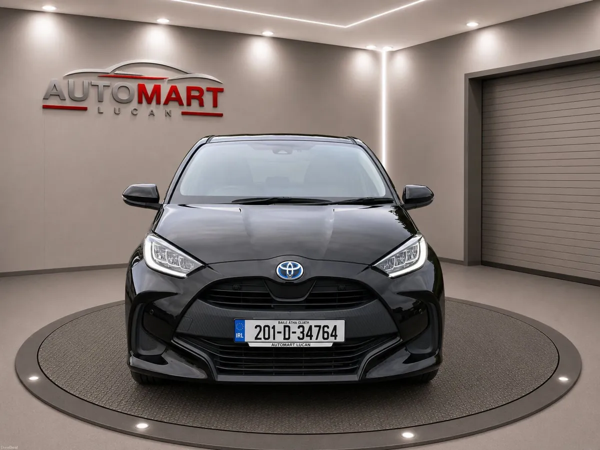 TOYOTA YARIS 2020 1.5 HYBRID AUTOMATIC TOP SPEC - Image 2