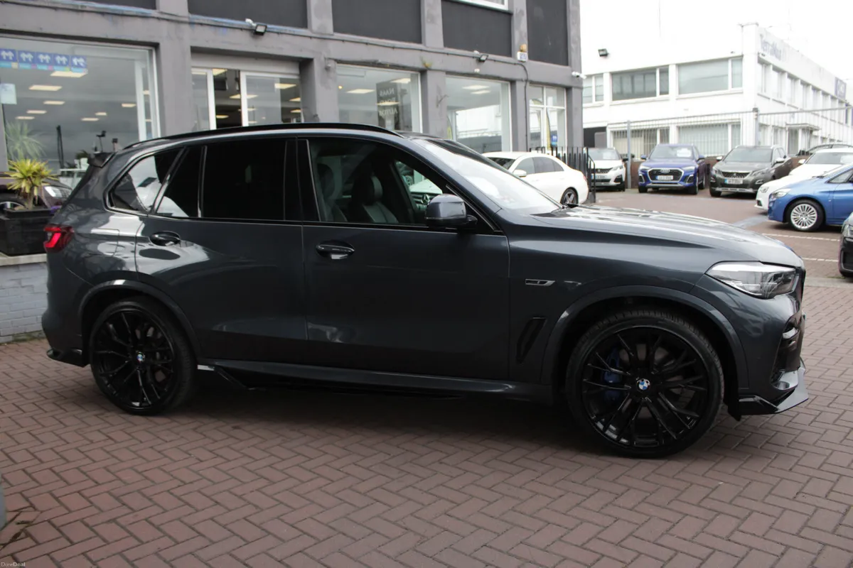 2022 BMW X5 X-DRIVE45E M-SPORT 5DR SUV AUTO - Image 3