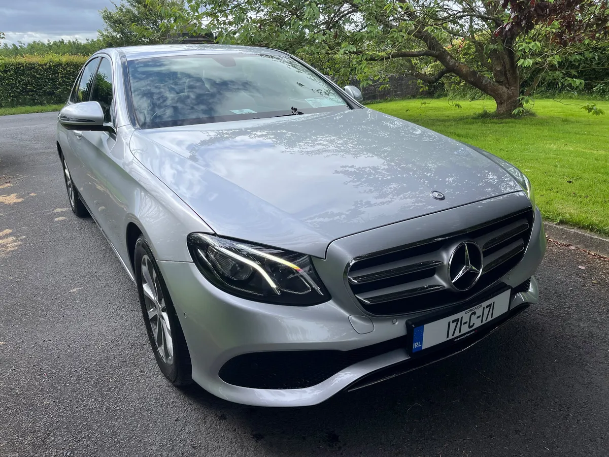 Mercedes-Benz E-Class 2017 E220d - Image 3