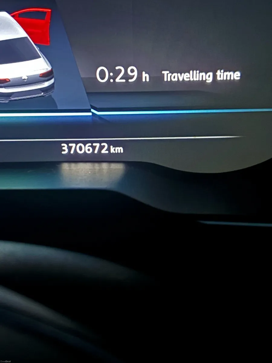 Volkswagen Passat - Image 6