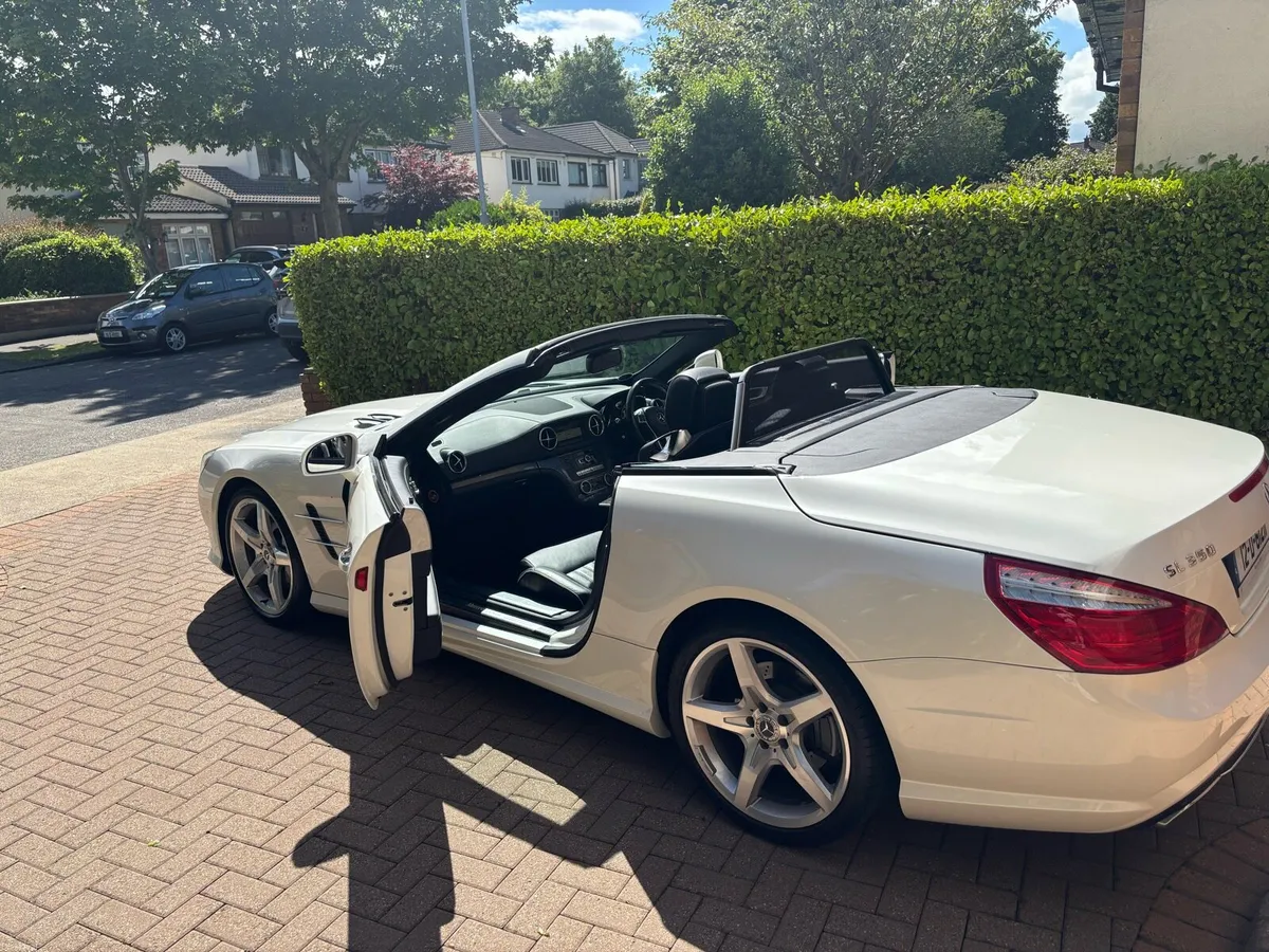 Mercedes SL 350 AMG Sport, low miles + tax, 3.5 V6 - Image 3
