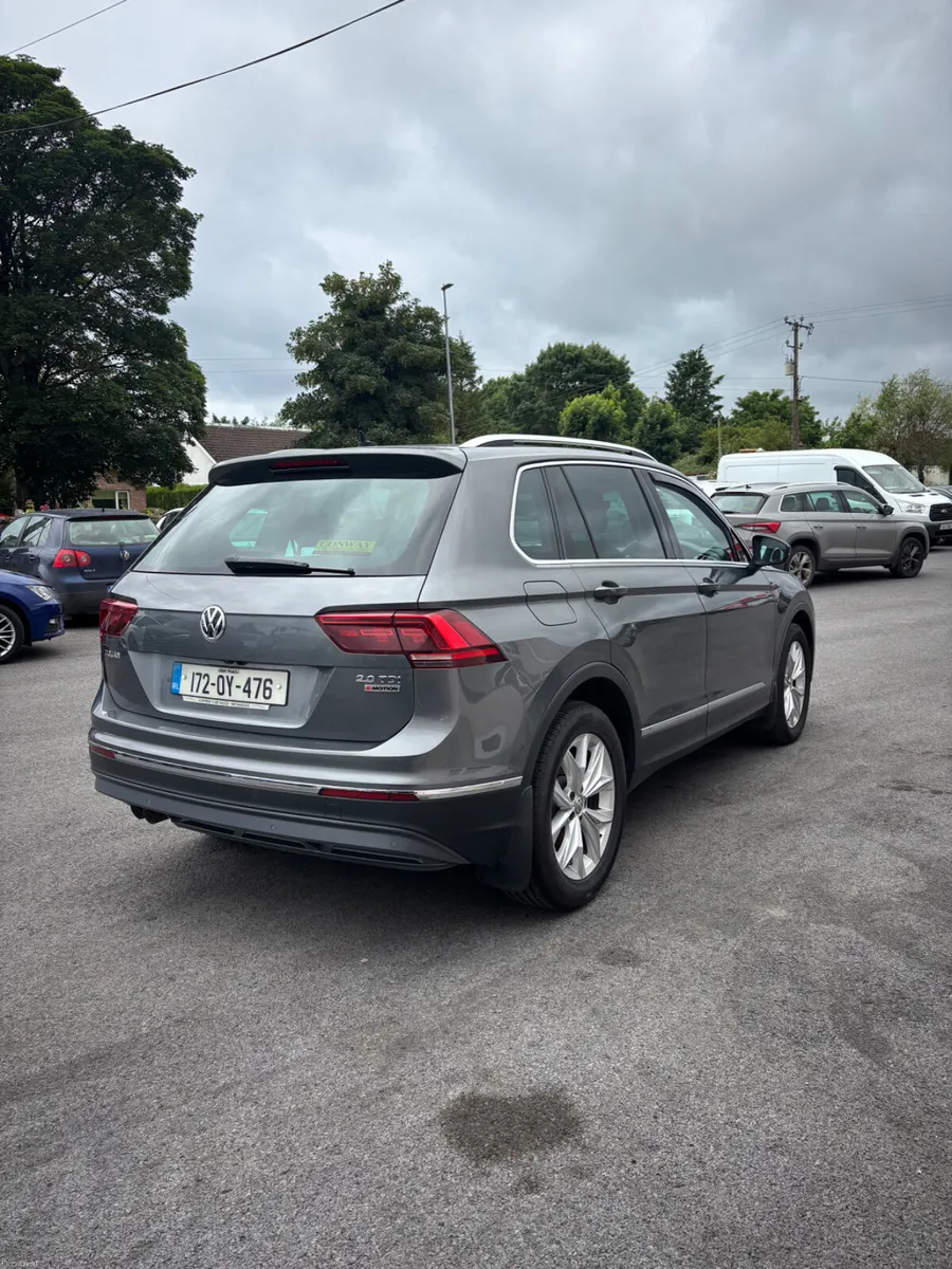 2017 Volkswagen Tiguan 2.0 TDI Highline 4Motion - Image 5