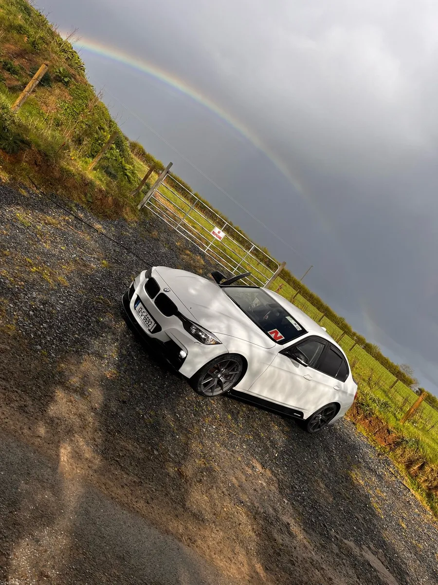 BMW 318d sports edition - Image 3