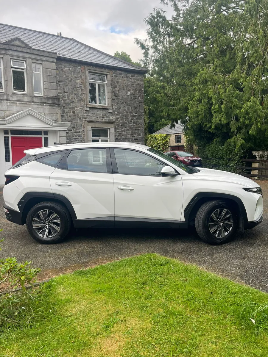 Hyundai Tucson Comfort Plus 2022 - Image 2