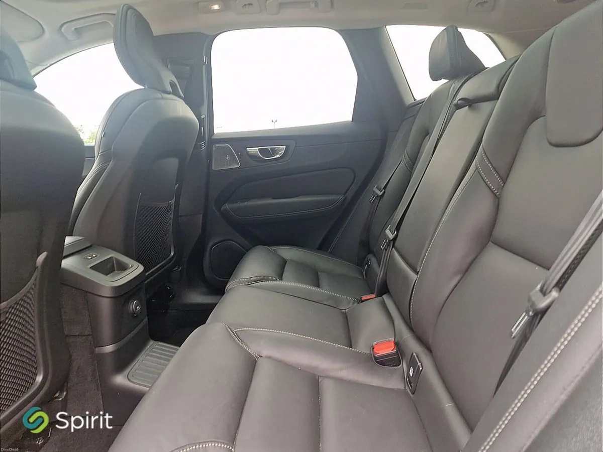Volvo XC60 T6 Ultra Plug In Hybrid - Image 5