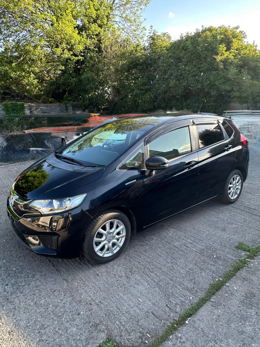 Honda Fit 2016 - 1.5L hybrid - Image 5