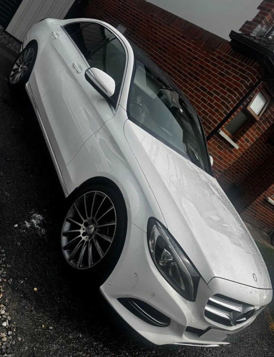 Mercedes-Benz C-Class 2015 - Image 1
