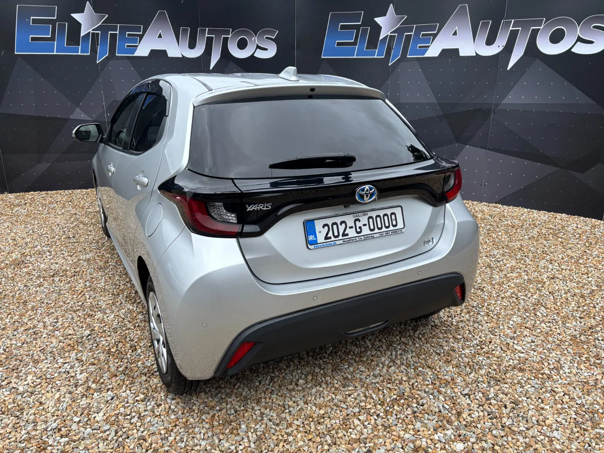 Toyota Yaris Hybrid 1.5 2020 - Image 5