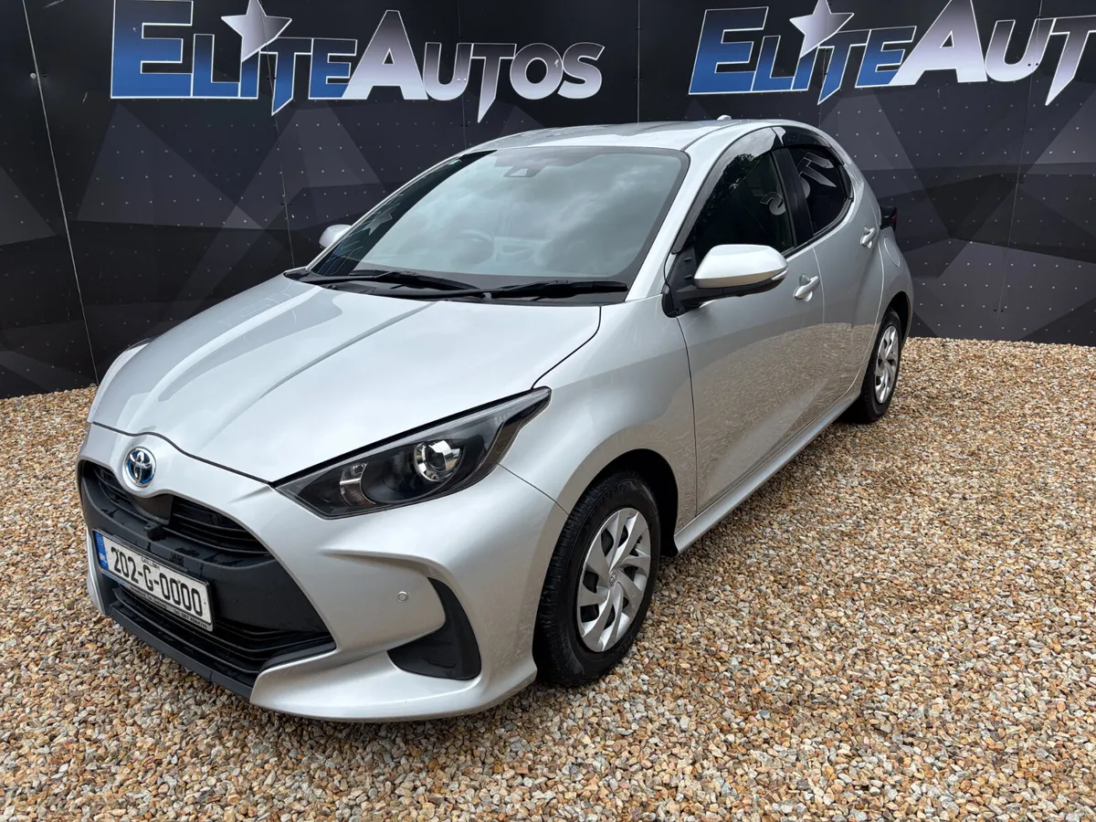 Toyota Yaris Hybrid 1.5 2020 - Image 2
