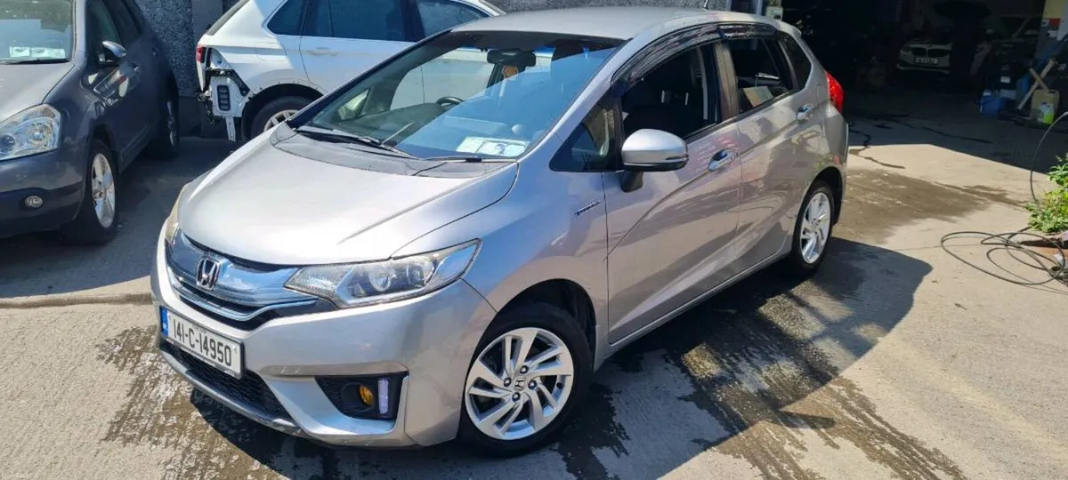 Honda fit hybrid - Image 1
