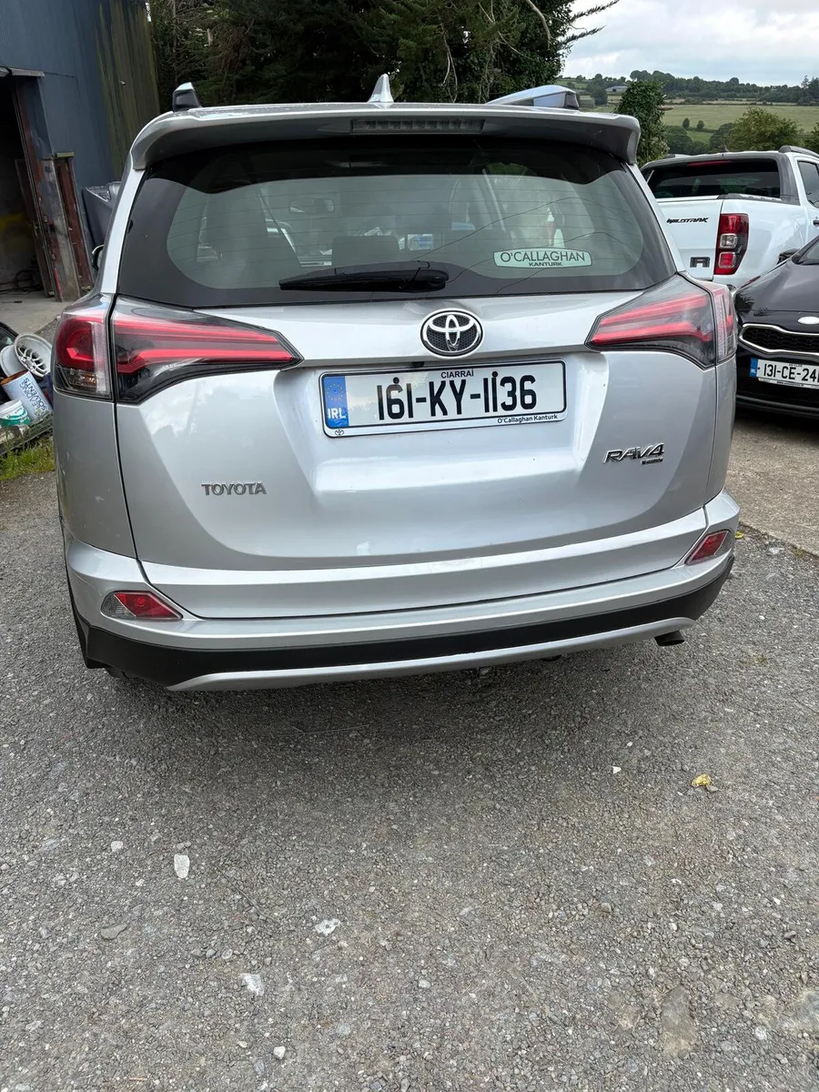 Toyota RAV4 2016 - Image 3