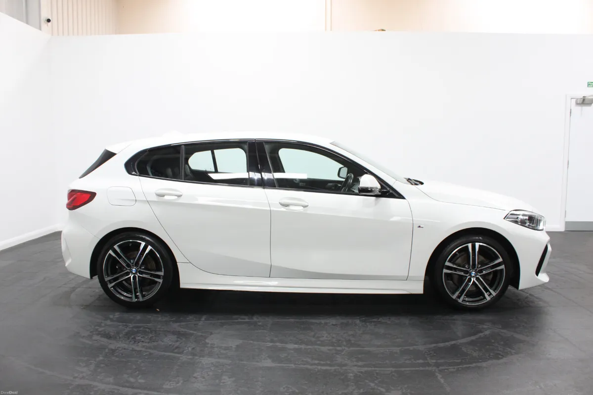 BMW 1-Series 118i M Sport 5dr Step Auto - Image 3