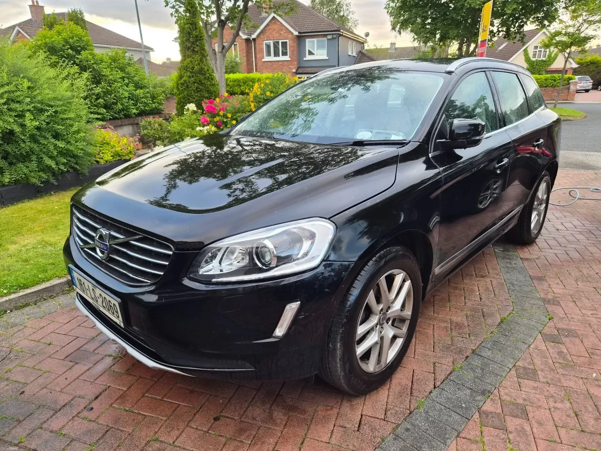 Volvo XC60 2016 2.4 awd - Image 2