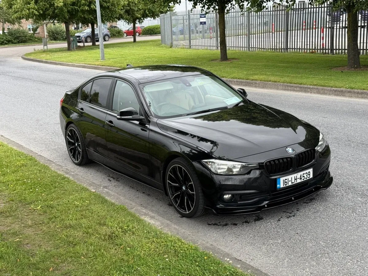 2016 F30 320D SPORT - Image 1
