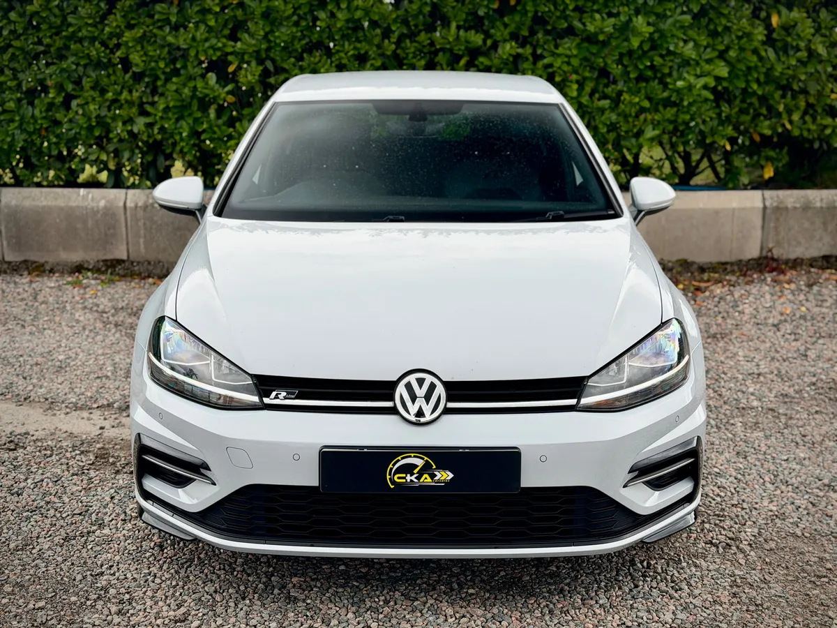 2018 Volkswagen Golf 2.0 TDI R-Line - Image 4