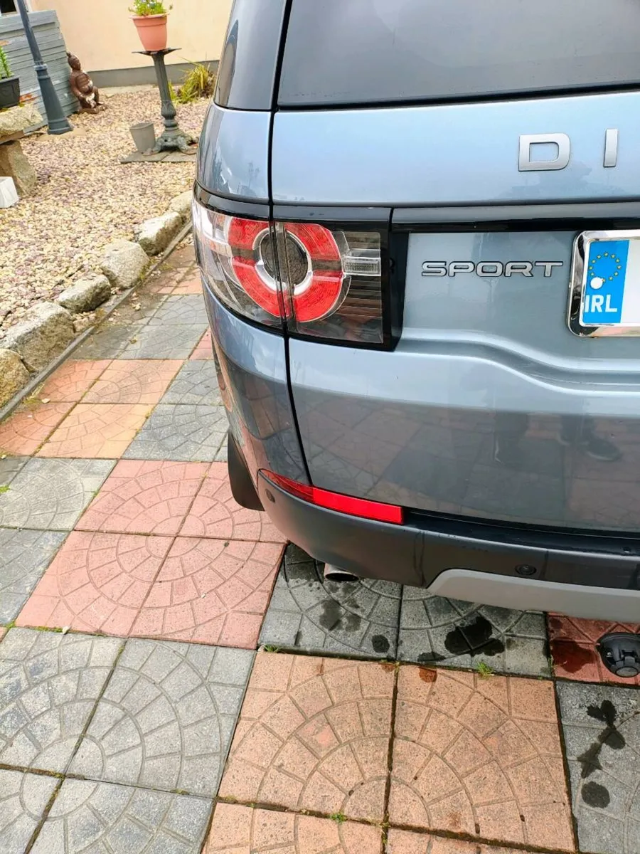Car - Image 6