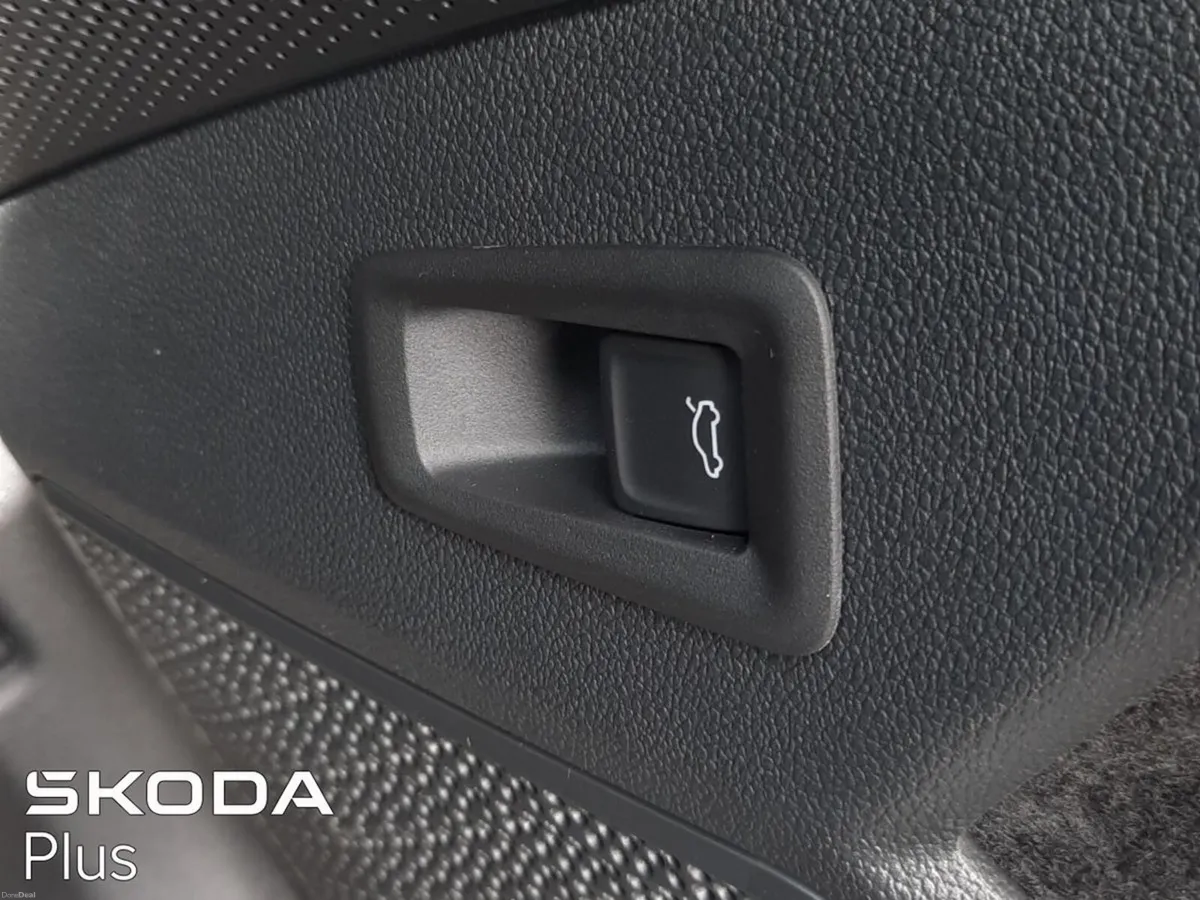 Skoda Kodiaq **SUNROOF**FULL BLACK LEATHER**SELECT - Image 3
