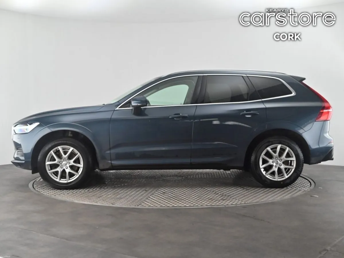 Volvo XC60 B4 Momentum 5DR Auto - Image 6