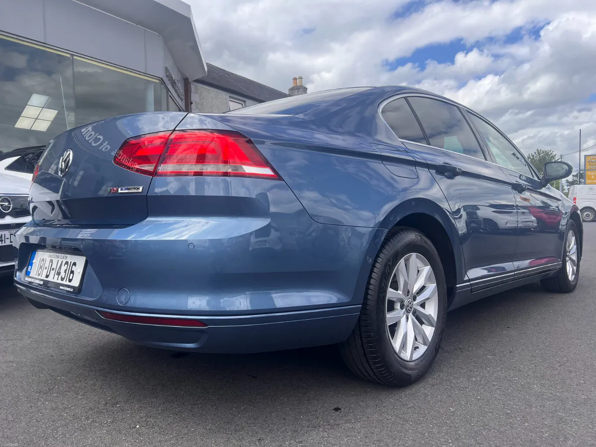 *ONLY 61,000 Kms* Comfort Line 1.6 TDI Manual **Fi - Image 2