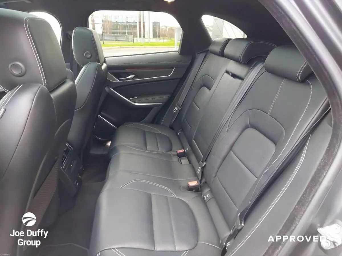 Jaguar F-Pace R-Dyanmic S P400 2.0 PHEV - Image 6