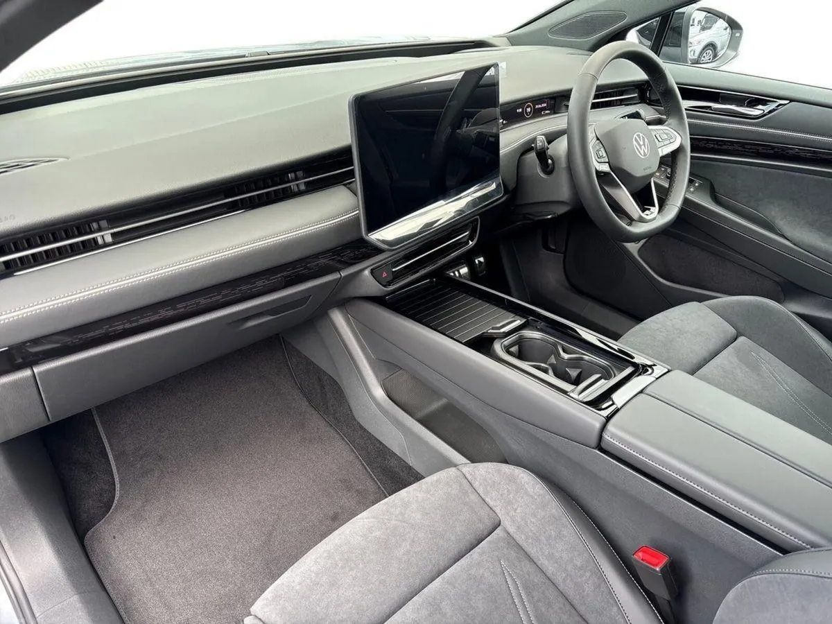 Volkswagen ID.7 PRO S PLUS - Image 2