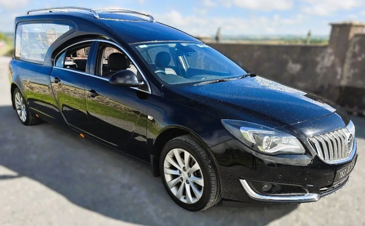 Buick/ Opel Insignia Hearse - Image 1