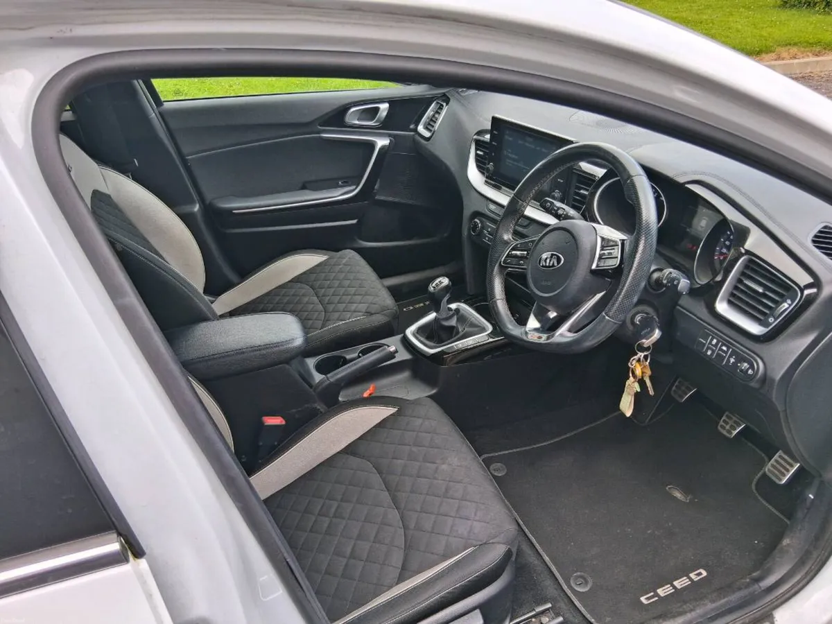 Kia ceed GT Line  2021 1.6 diesel  136bhp - Image 6