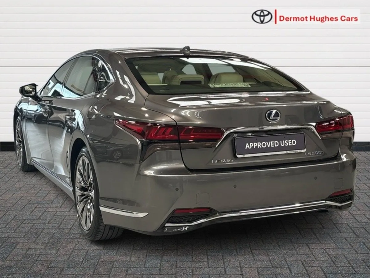 Lexus LS Luxury 2WD - L White Interior - Image 2