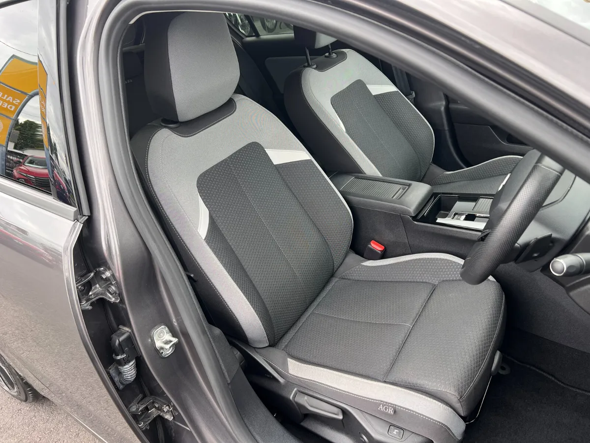 *SUMMER SALE* Automatic 130BHP As New Massive Spec - Image 4