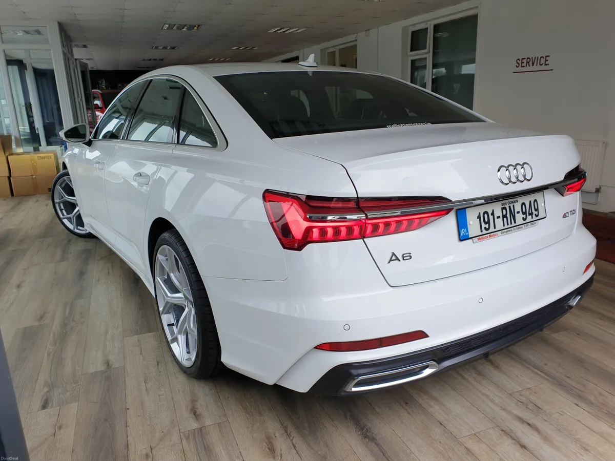 Audi A6 2.0TDI S LINE**UPGRADED ALLOYS** - Image 4