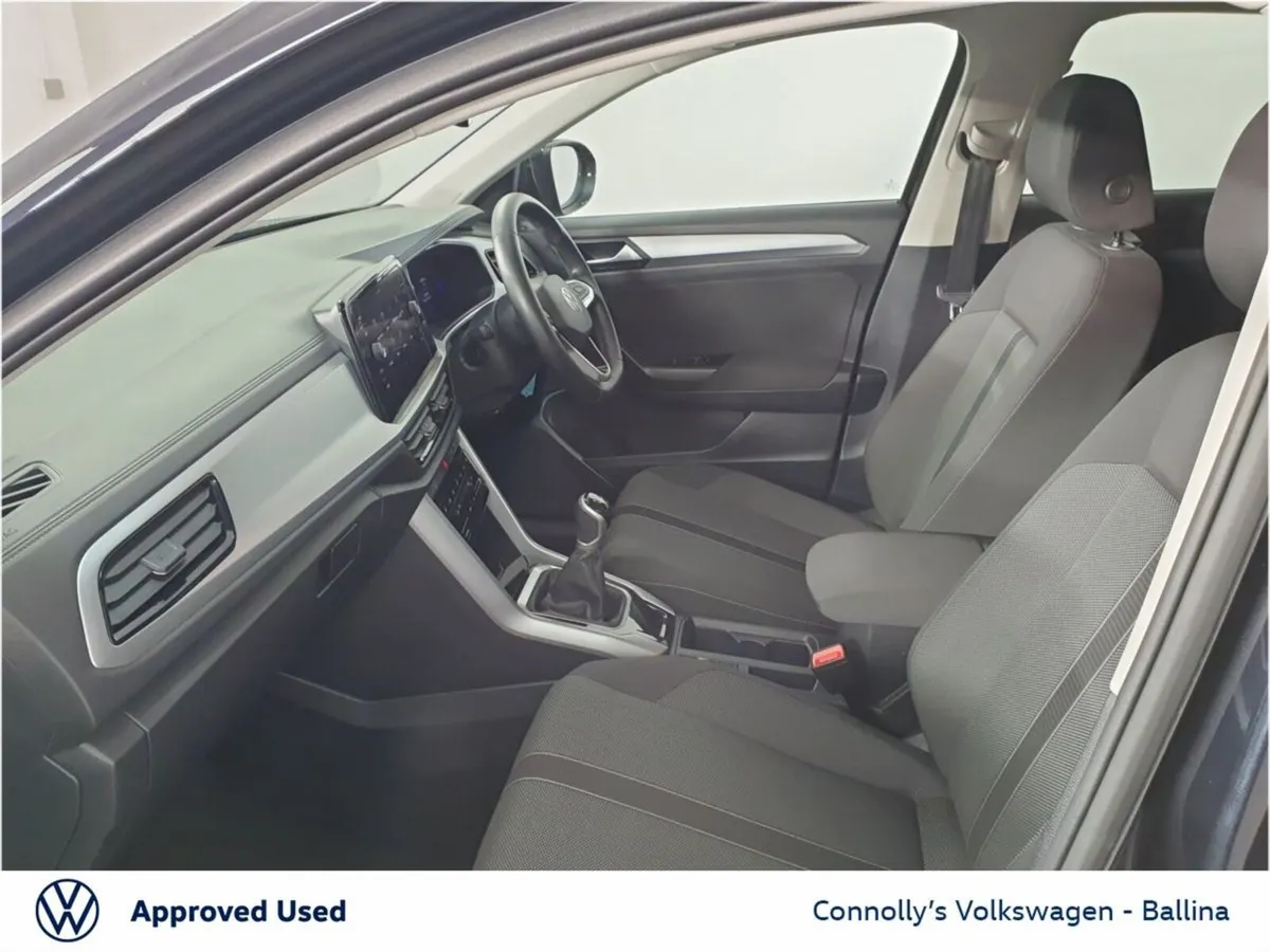 Volkswagen T-Roc T-ROC LIFE 2.0 TDI M6F 116HP - Image 6