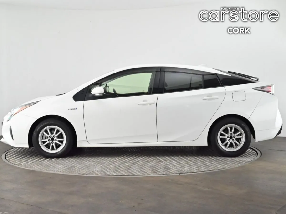 Toyota Prius 1.8 Hybrid - Image 6