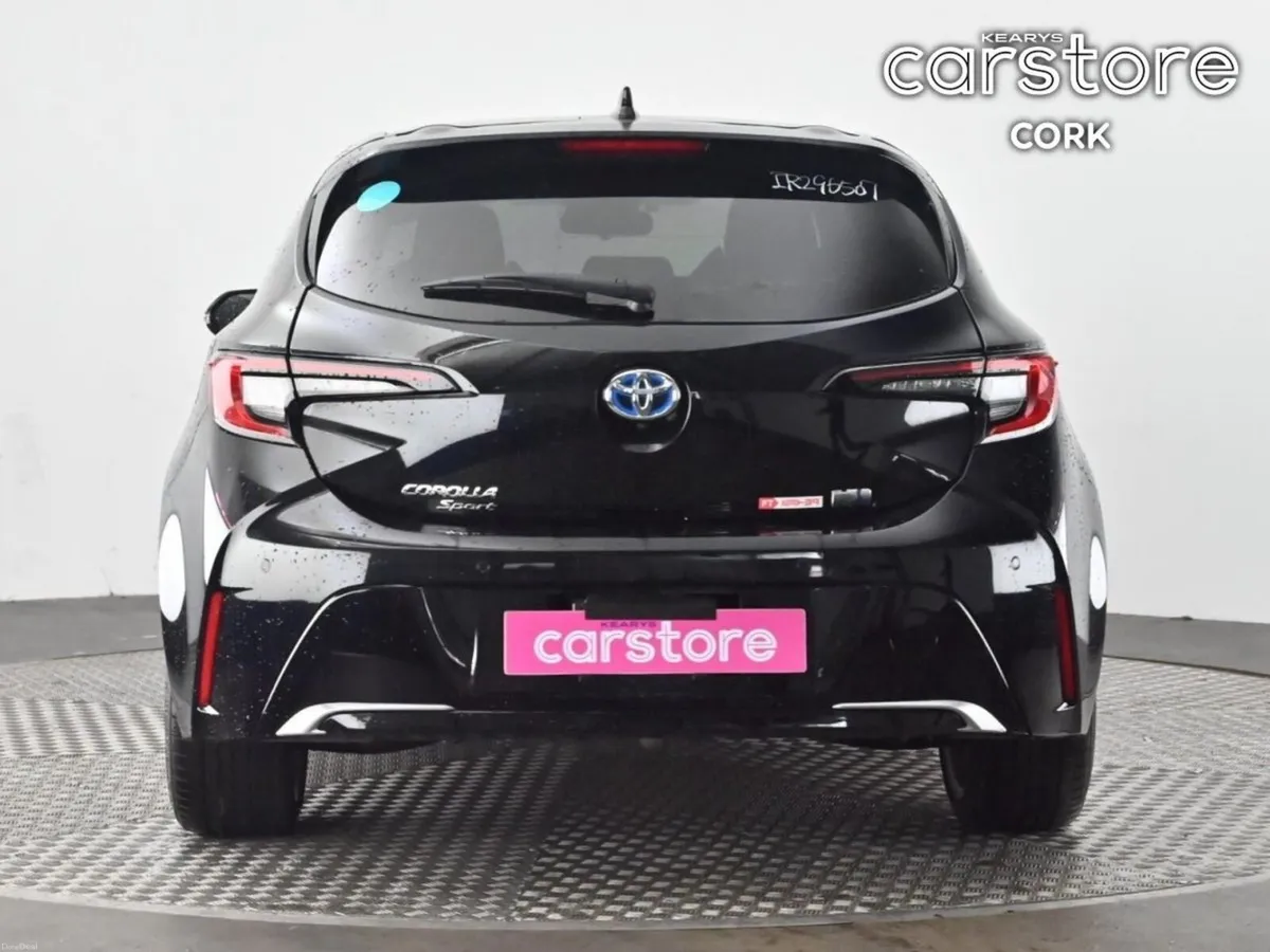 Toyota Corolla 1.8 Hybrid Luna - Image 4