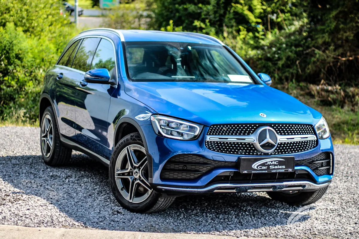 2022 MERCEDES BENZ GLC 300e AMG LINE - Image 6