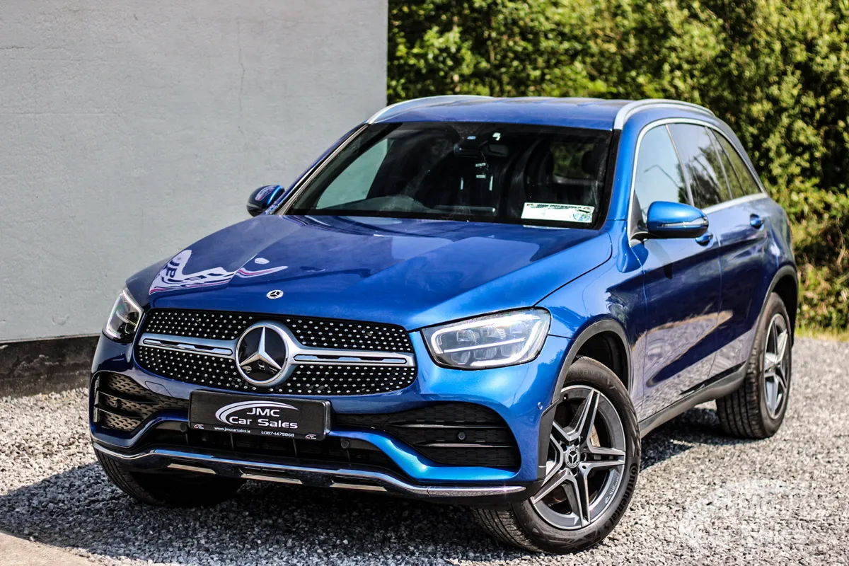 2022 MERCEDES BENZ GLC 300e AMG LINE - Image 2