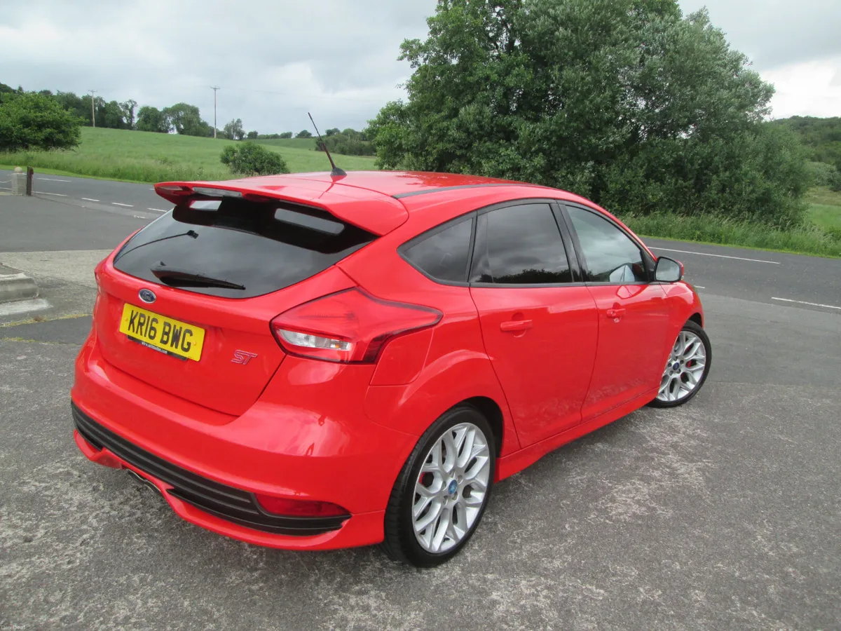 2016  FORD  FOCUS  2.0  TDCI  ST-2  5DR - Image 4