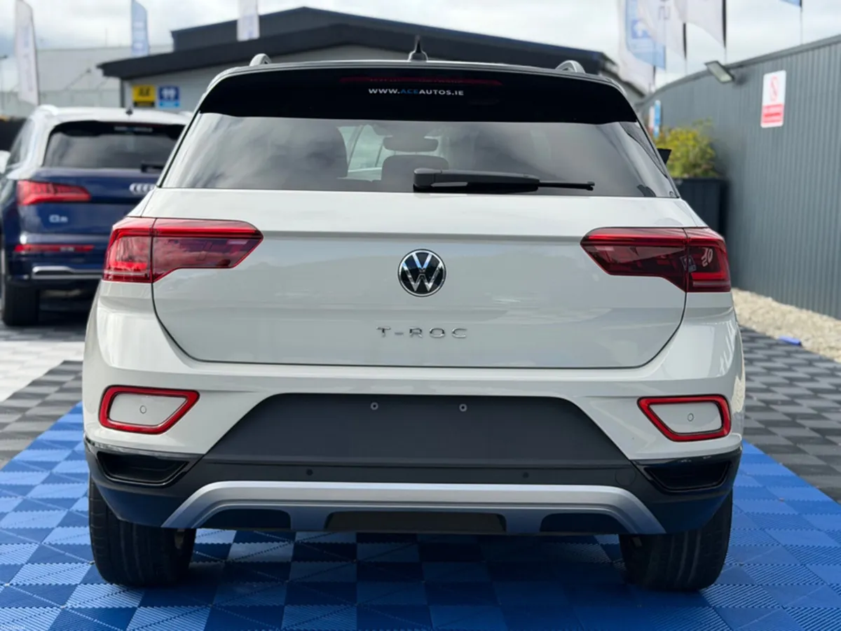 Volkswagen T-Roc BLACK EDT - 2.0L DIESEL - AUTO - - Image 6