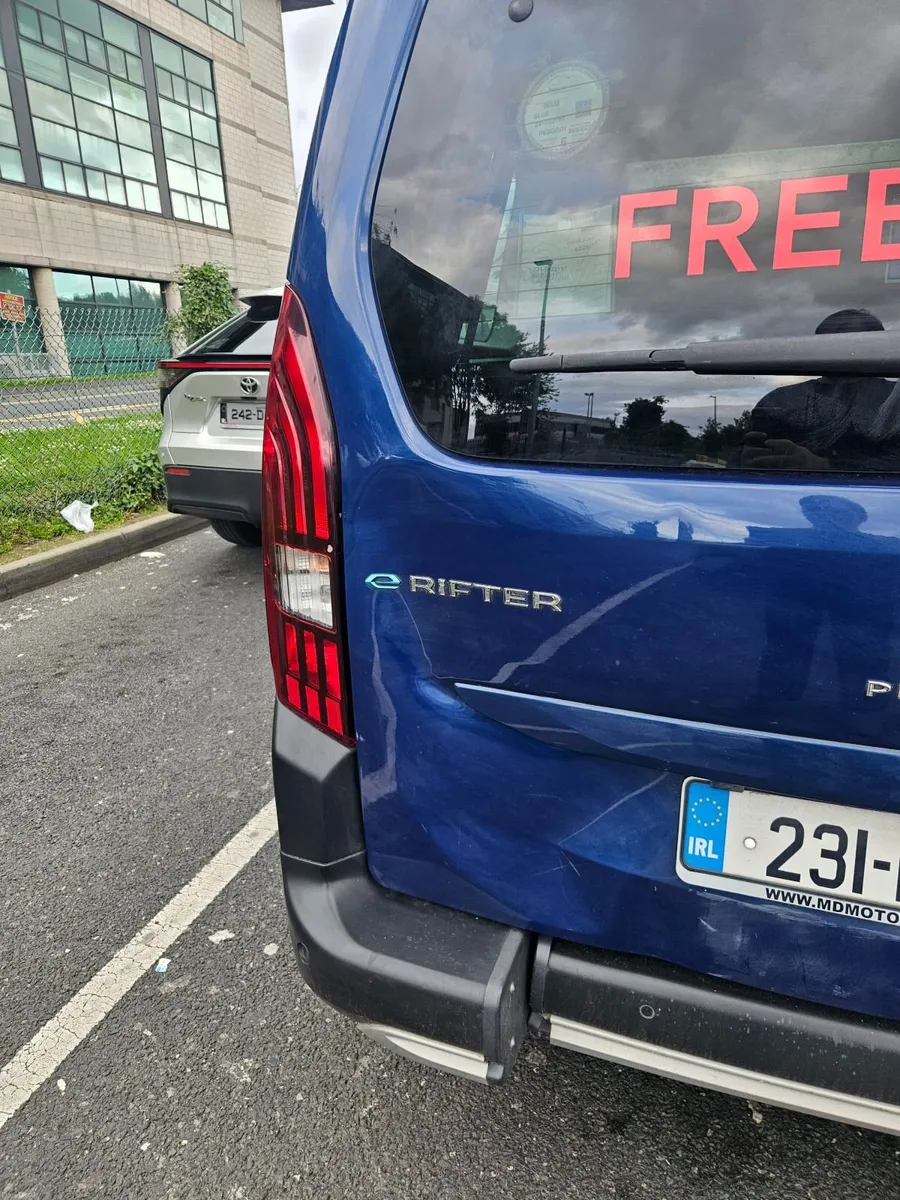 Peugeot e-Rifter 2023 - Image 3