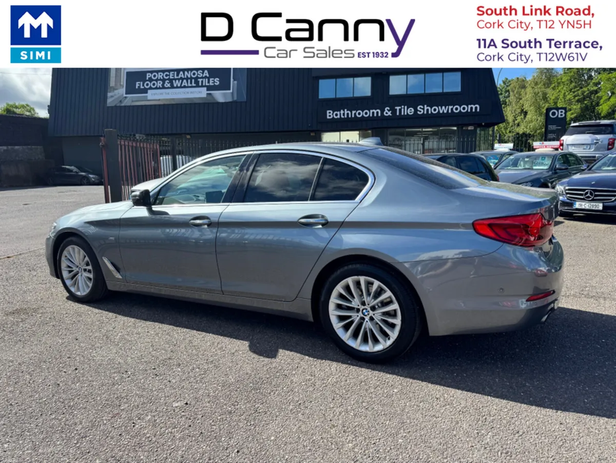 BMW 5-Series 523i 2.0 petrol LUXURY EDITION - Image 6