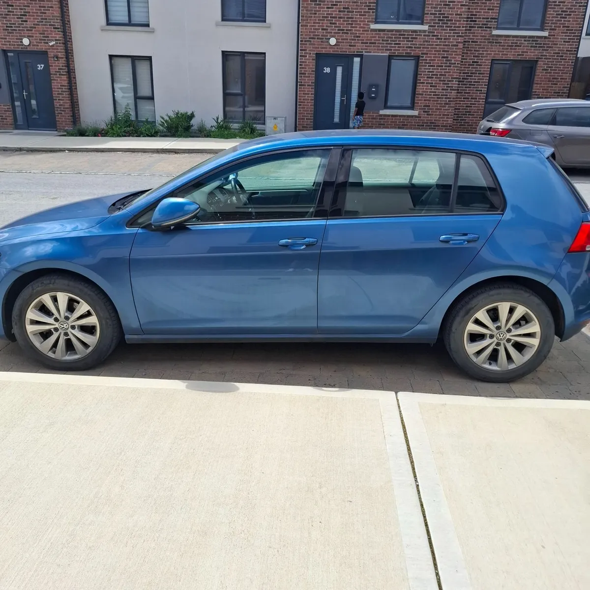 VW Golf Highline Automatic - Image 2
