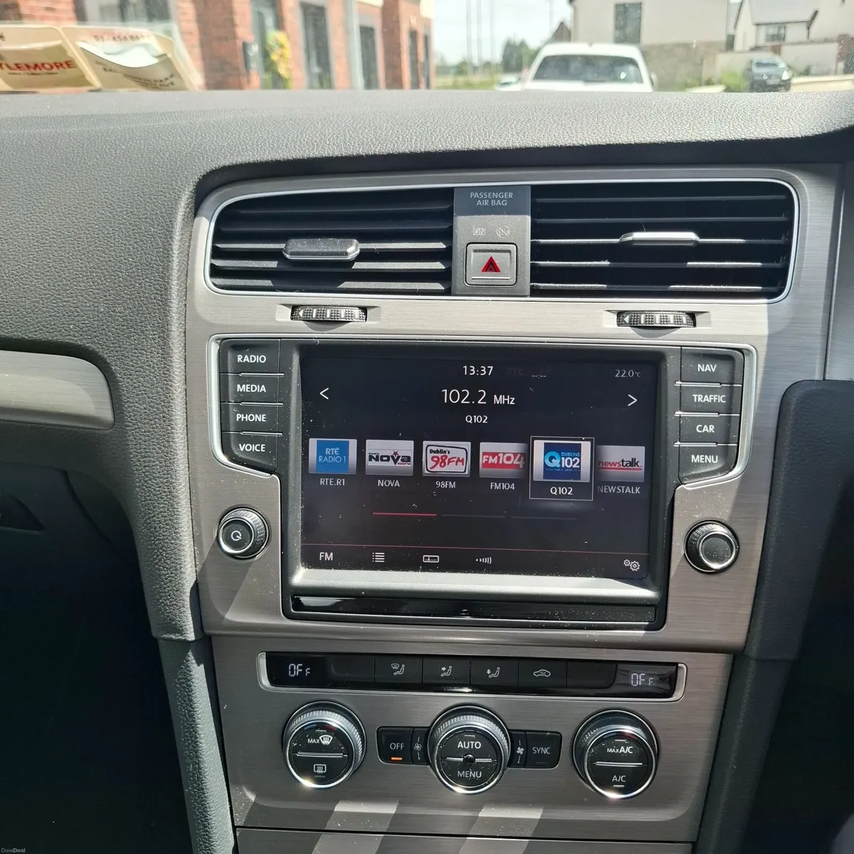 VW Golf Highline Automatic - Image 4