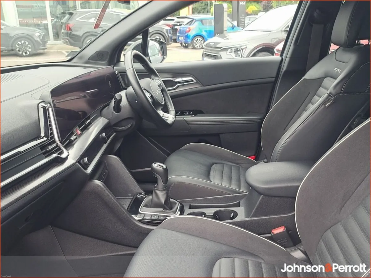 Kia Sportage 1.6 CRDi MHEV GT Line 3.9% APR Availa - Image 3