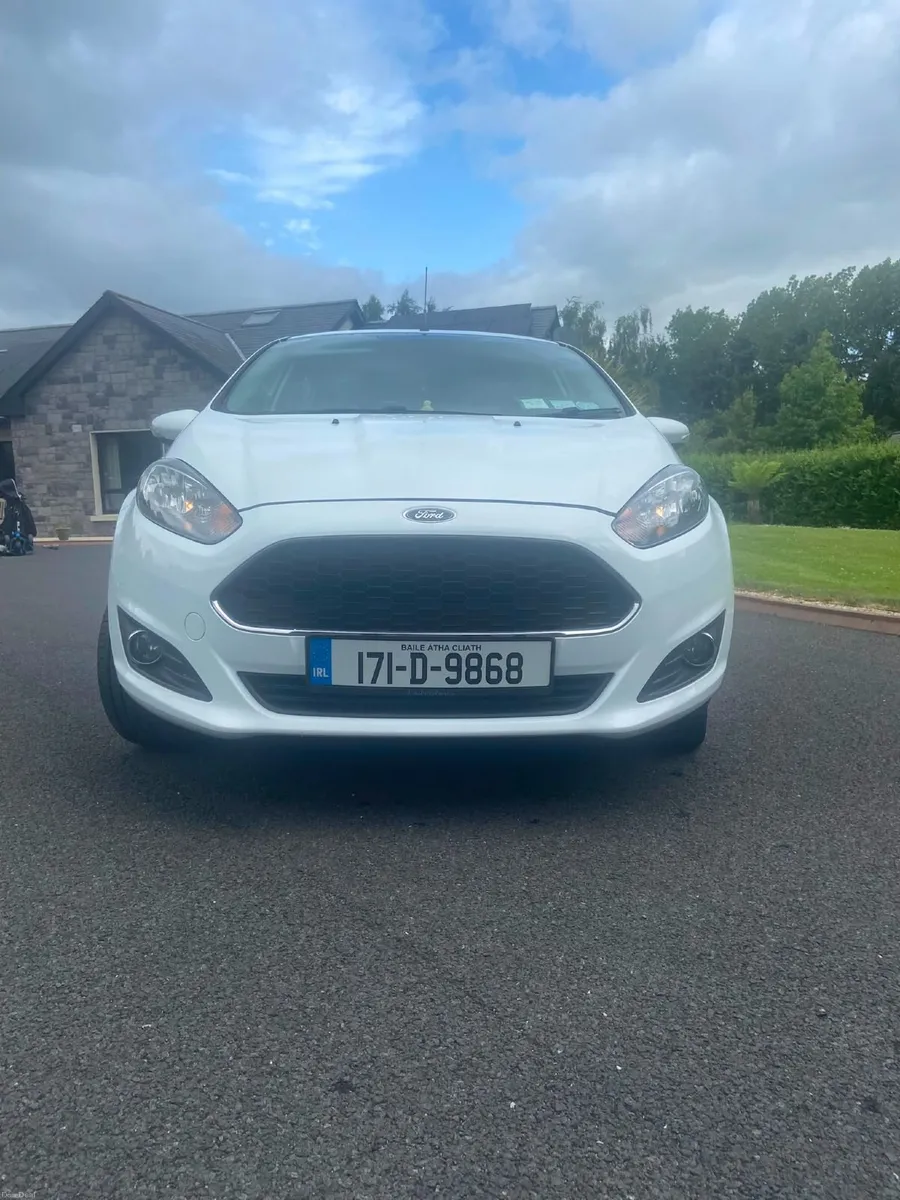 Ford Fiesta Zetec 2017 - Image 2