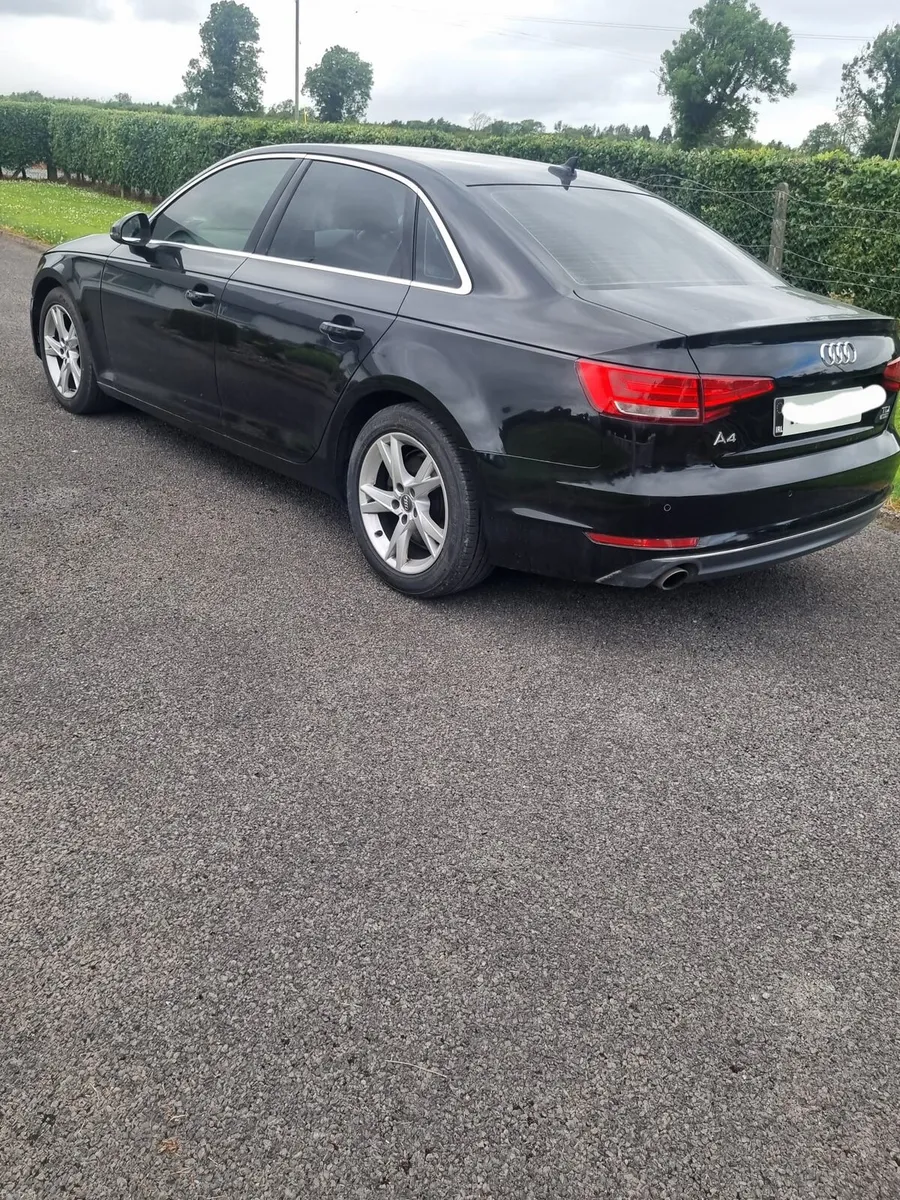 Car - Image 5