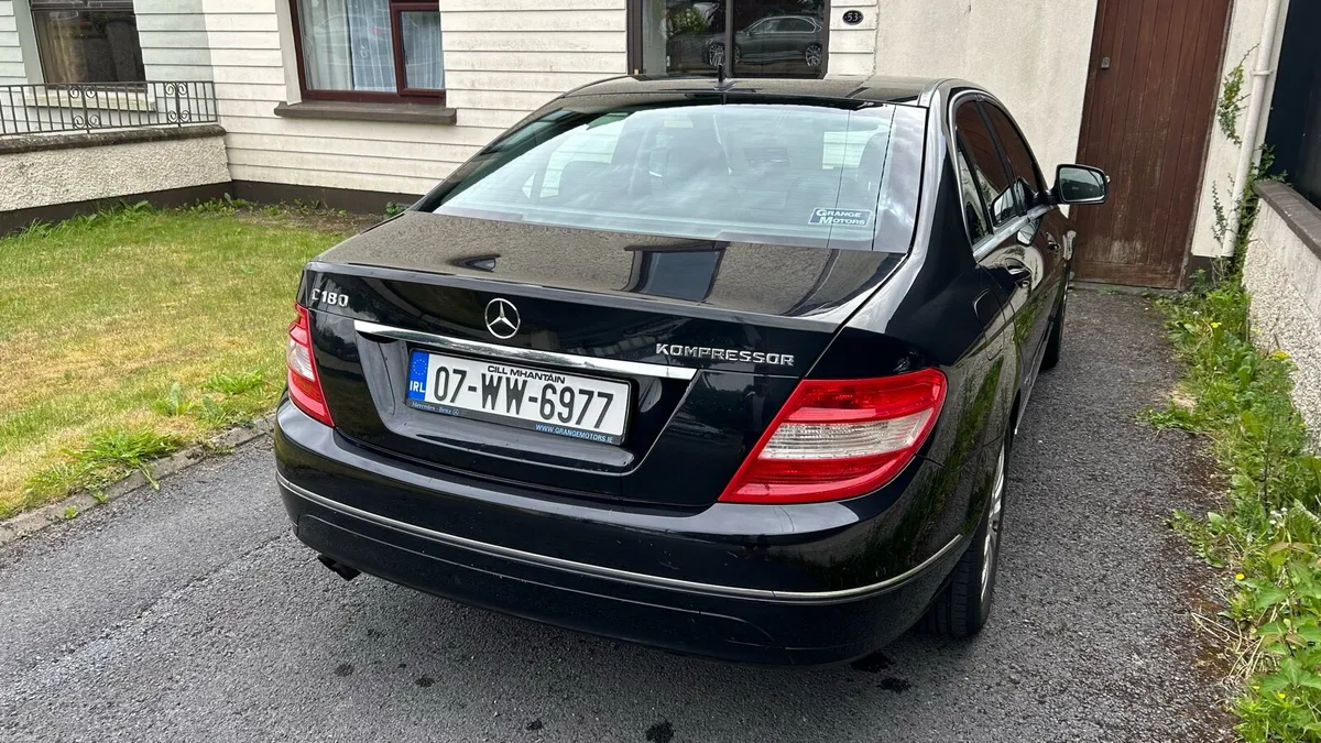Merceses-Benz C-Class 1.8 Elegance with LPG - Image 3