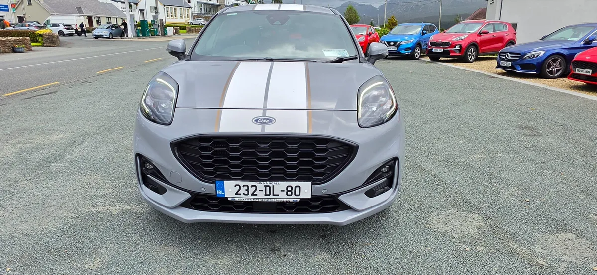 Ford Puma ST-Line X Gold Edition Hybrid 2023 - Image 2