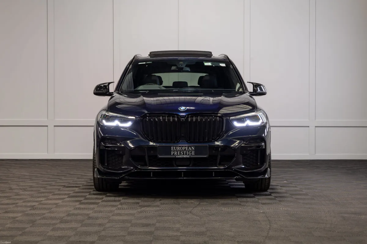 2022 BMW X5 X-Drive 45e M-Sport - Image 2